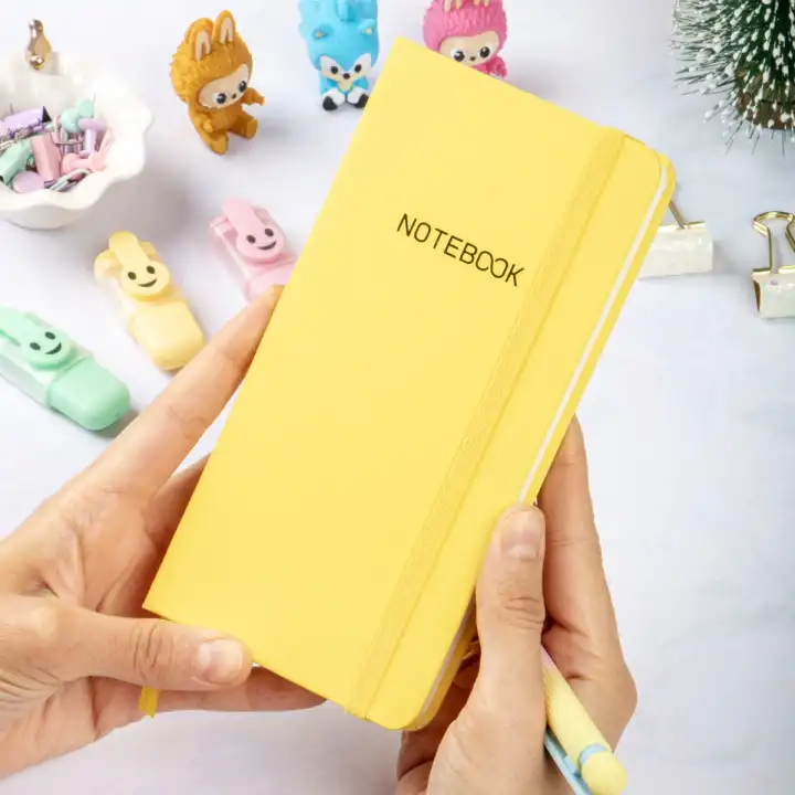 9x18 cm Sert Kapak Kareli Not Defteri – Tarihsiz Okul Defteri – Sarı