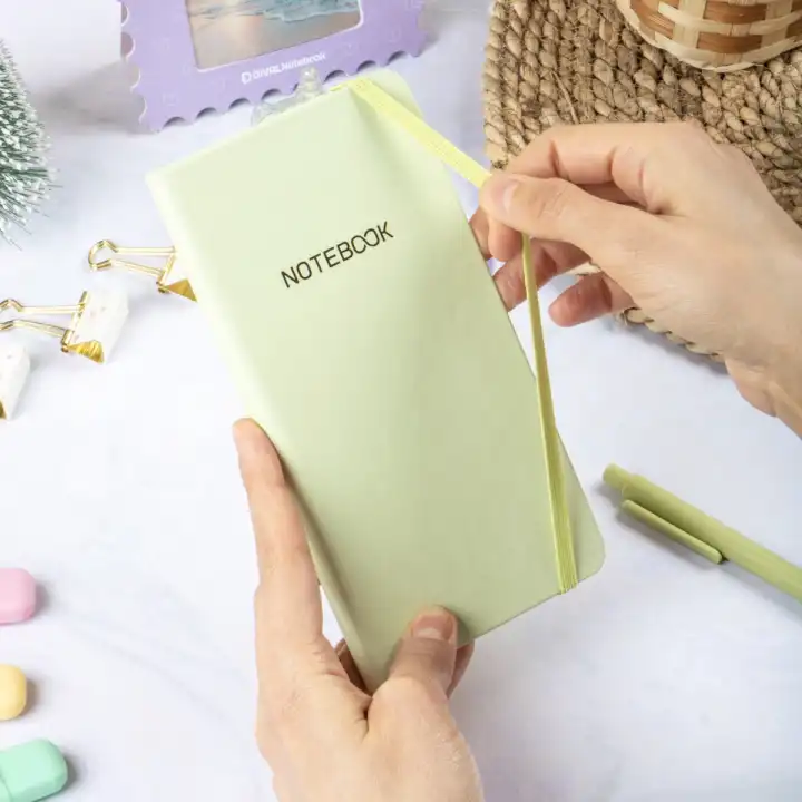 9x18 cm Sert Kapak Kareli Not Defteri – Tarihsiz Okul Defteri – Yeşil