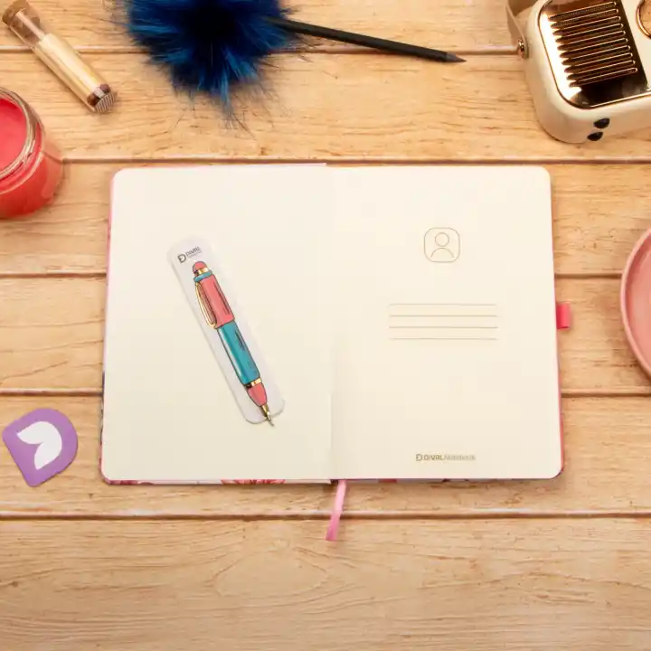 13,5x20 cm Çiçekli Sert Kapak Noktalı Tarihsiz Dikişli Not Okul Defteri