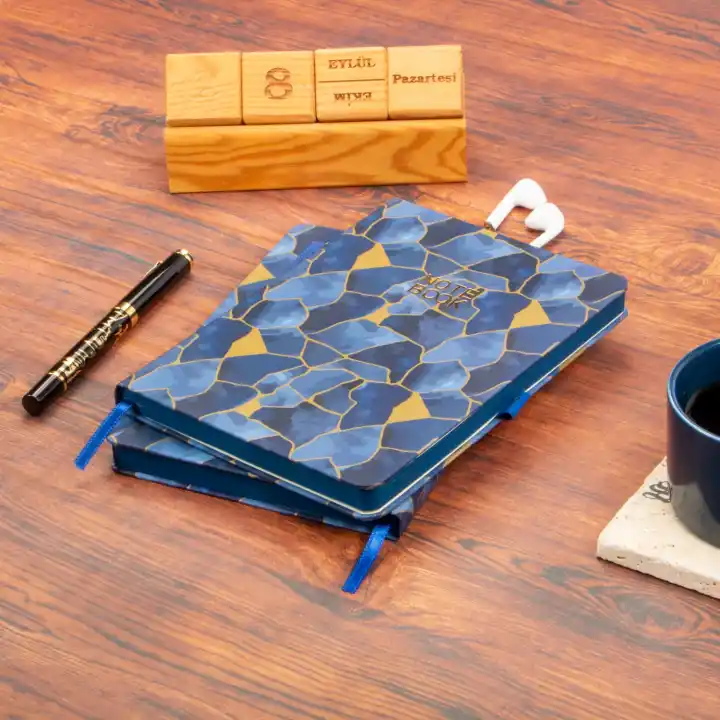 13,5x20 cm Mozaik Sert Kapak Noktalı Tarihsiz Dikişli Not Okul Defteri