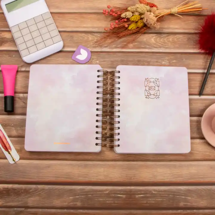 16,5x20 cm Pembe Sert Kapak Noktalı Tarihsiz Spiralli Not Okul Defteri