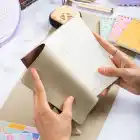 16,5x16,5 cm Kahverengi Yumuşak Deri Kapak Noktalı Tarihsiz Dikişli Not Okul Defteri