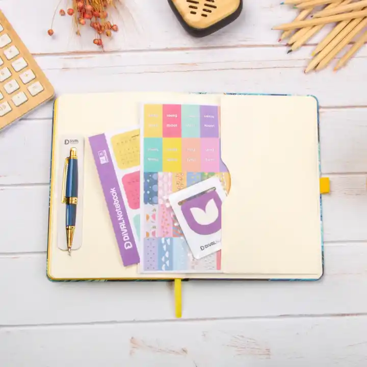 13,5x20 cm Van Gogh Sert Kapak Noktalı Tarihsiz Dikişli Not Okul Defteri