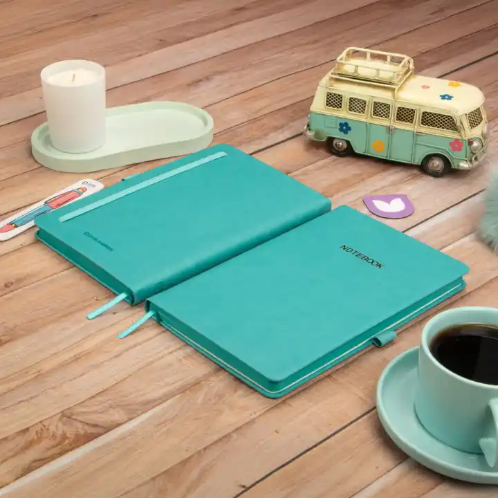 13x21 cm Turkuaz Deri Sert Kapak Noktalı Tarihsiz Dikişli Not Okul Defteri