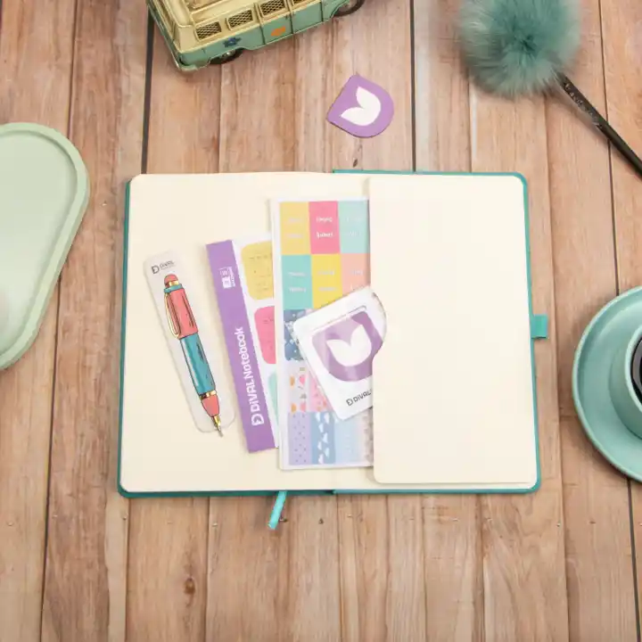 13x21 cm Turkuaz Deri Sert Kapak Noktalı Tarihsiz Dikişli Not Okul Defteri