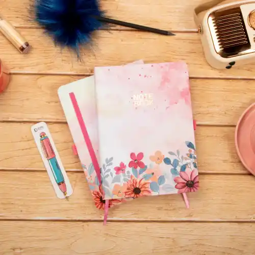 13,5x20 cm Çiçekli Sert Kapak Noktalı Tarihsiz Dikişli Not Okul Defteri