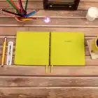 16,5x16,5 cm Fıstık Yeşil Yumuşak Deri Kapak Noktalı Tarihsiz Dikişli Not Okul Defteri