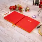 16,5x16,5 cm Kırmızı Yumuşak Deri Kapak Noktalı Tarihsiz Dikişli Not Okul Defteri