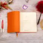 16,5x16,5 cm Kırmızı Yumuşak Deri Kapak Noktalı Tarihsiz Dikişli Not Okul Defteri