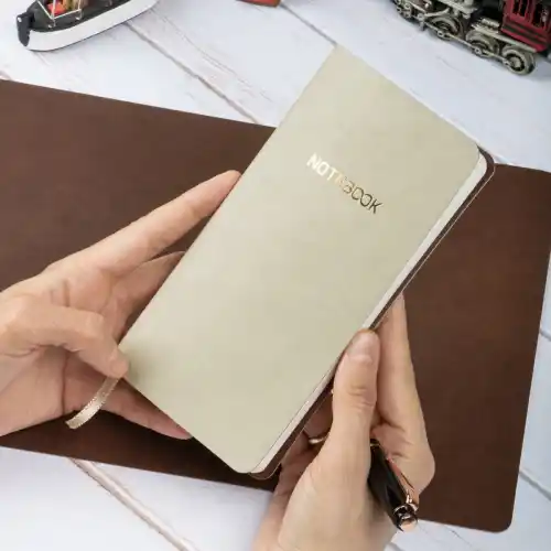 9x18 cm Yumuşak Vegan Deri Kapak Kareli Not Defteri – Tarihsiz Okul Defteri – Krem