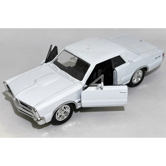 Çek Bırak Metal Spor Araba 1:32 97078