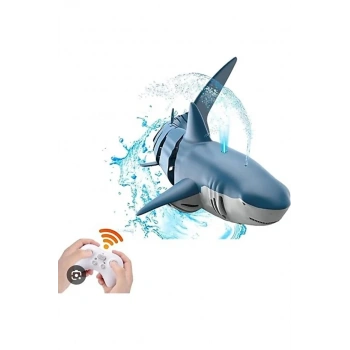 Uzaktan Kumandalı 38 cm Yüzen Su Püskürten Şarjlı Köpek Balığı Su Geçirmez Kumanda