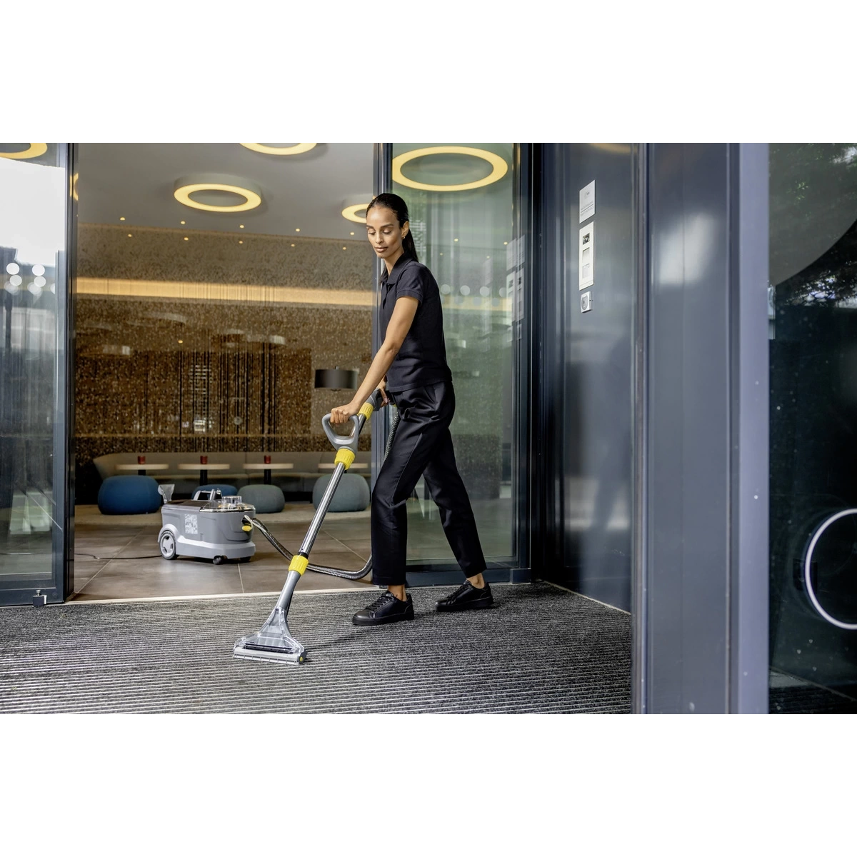 Karcher Puzzi 10/1 1.100-131.0 S.No:228176 Halı-Koltuk Yıkama Makinesi