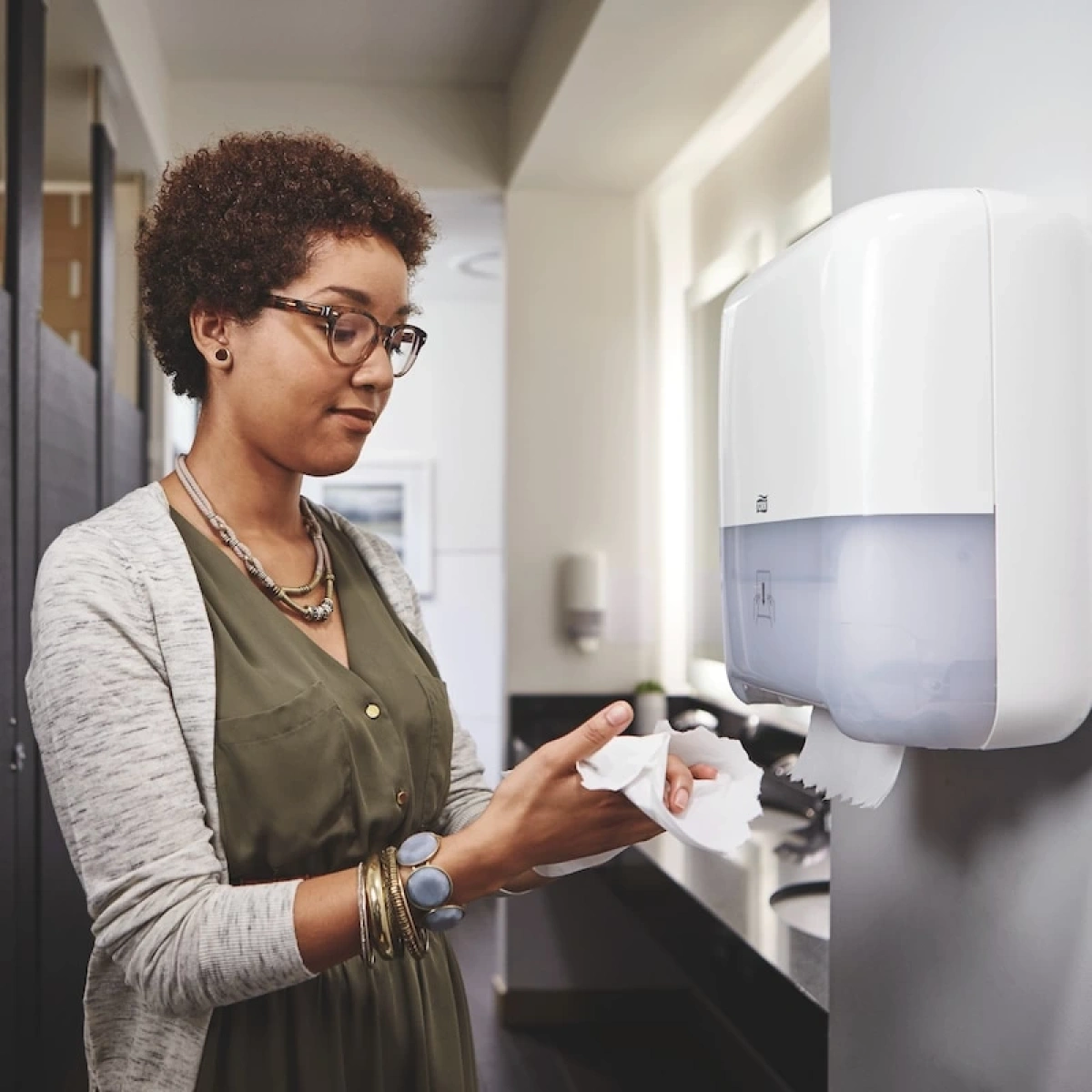 Tork 290067 Advanced Kağıt Havlu 2 Katlı 6 Adet 6*150 m