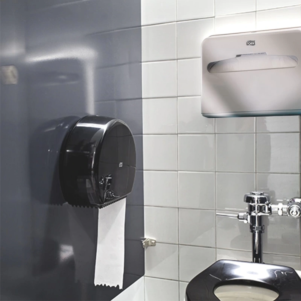 Tork 344080 Klozet Kapağı Örtüsü Dispanseri Beyaz