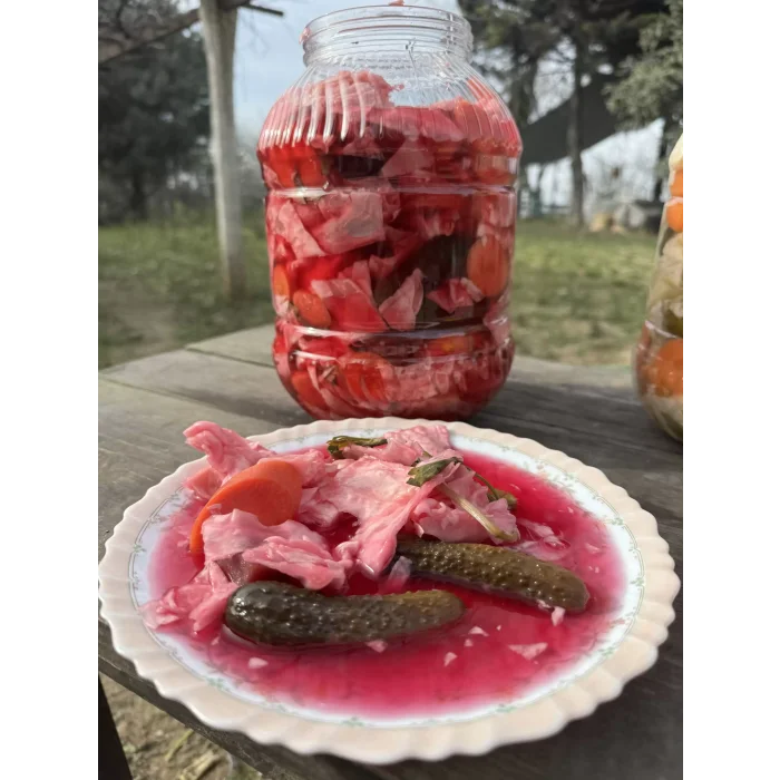 Karışık turşu kırmızı pancarlı