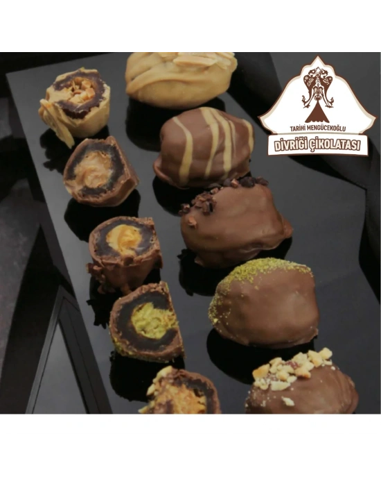 Çikolata Kaplı Badem Parçacıklı Dolgulu Hurma
