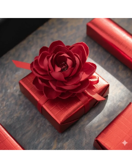 Kurdela ve Kağıt Çiçekli Sargılı Çikolata