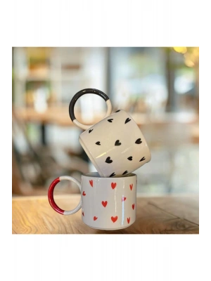 Mug Kupa Siyah Zarif Kalp Baskılı Kupa