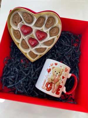 Sevgililer Gününe Özel Kalpli Kupa Kalpli Çikolata 3
