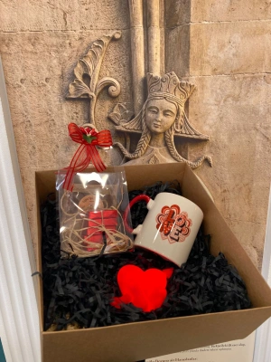 Sevgililer Gününe Özel 5li Çikolata, Kupa, Ledli Kalp 4