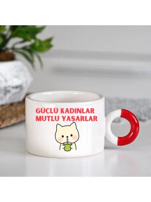 GÜÇLÜ KADINLAR MUTLU YAŞARLAR