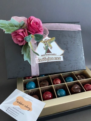 Lavin Artisan Çikolata Kutusu 24lü