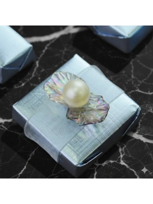 Taşlı, Dekorlu ve Boncuklu Sargılı Çikolata