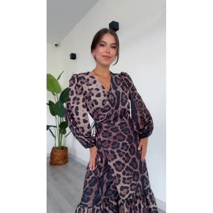 FIRFIRLI YIRTMAÇ DETAYLI MİDİ ELBİSE