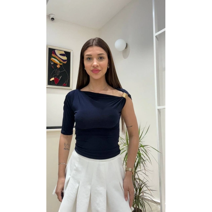 OMUZ DETAYLI SANDY BLUZ