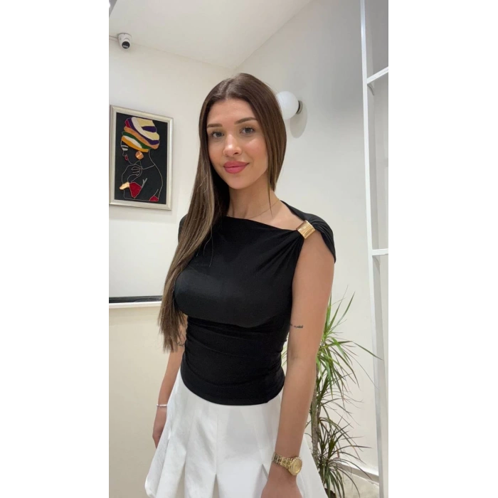 OMUZ DETAYLI SANDY BLUZ