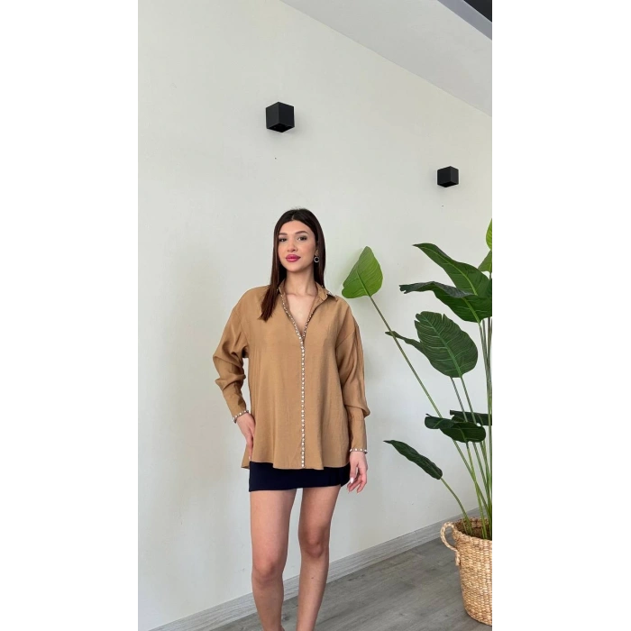 TAŞ DETAYLI OVERSİZE GÖMLEK