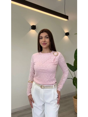 DANTEL TOKA DETAYLI UZUN KOLLU BLUZ