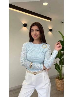 DANTEL TOKA DETAYLI UZUN KOLLU BLUZ