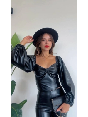 GÖĞÜS DETAYLI DERİ BALON KOL BLUZ