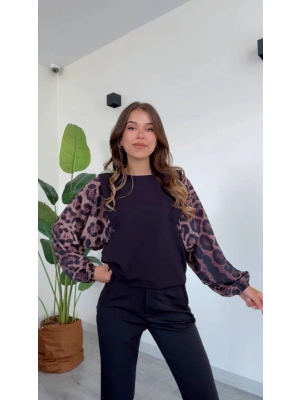 KOLLARI DESENLİ VATKALI BLUZ