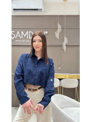 ÜSTÜ TAŞ DETAYLI KISA GÖMLEK