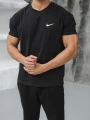 Oversize Nike Baskılı Kollar Dar Kesim T-Shirt