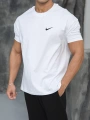 Oversize Nike Baskılı Kollar Dar Kesim T-Shirt