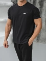 Oversize Nike Baskılı Kollar Dar Kesim T-Shirt