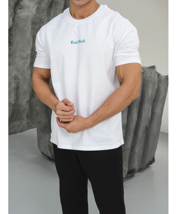 Oversize Beyaz Cool Black Baskı Kollar Dar Kesim T-Shirt