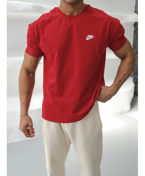OVERSİZE KIRMIZI BOSTON NİKE KOLLAR DAR KESİM T-SHİRT