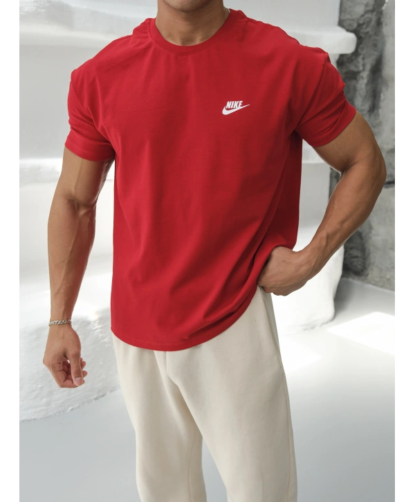 OVERSİZE KIRMIZI BOSTON NİKE KOLLAR DAR KESİM T-SHİRT
