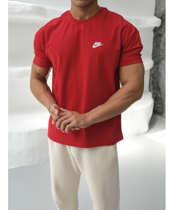 OVERSİZE KIRMIZI BOSTON NİKE KOLLAR DAR KESİM T-SHİRT