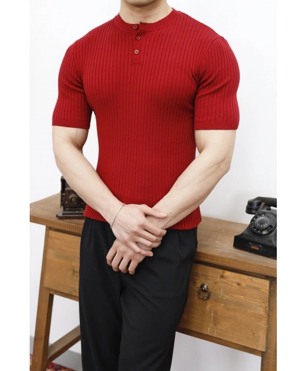 TRİKO HAKİM YAKA DÜĞMELİ KIRMIZI T-SHİRT