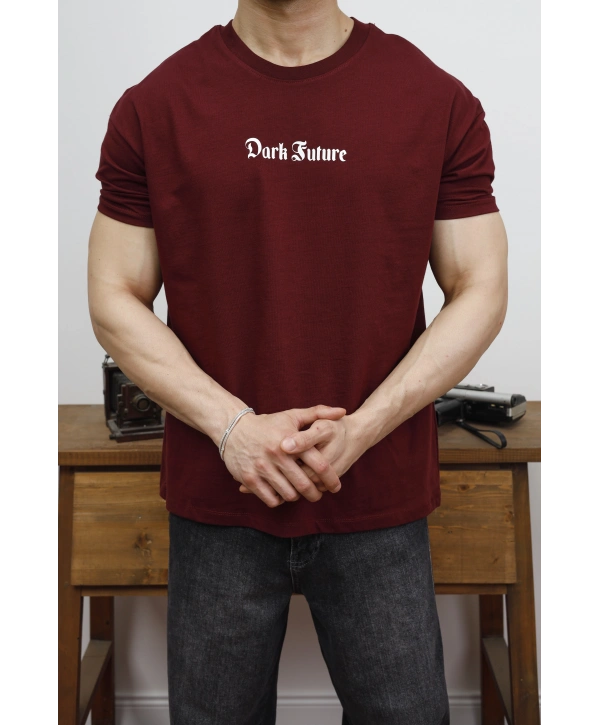 OVERSİZE DARK FUTURE BASKI BORDO KOLLAR DAR KESİM T-SHİRT