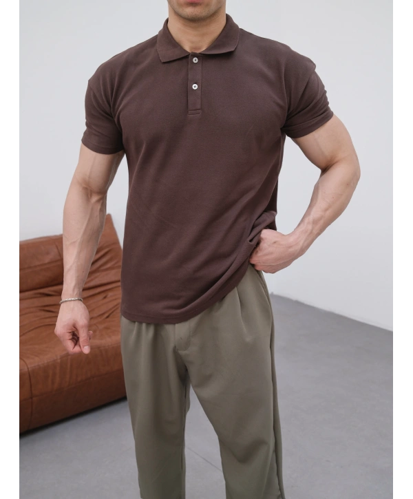 KAHVERENGİ POLO YAKA OVERSİZE KOLLAR DAR KESİM T-SHİRT