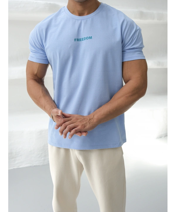 Oversize Bebe Mavisi Freedom Baskılı Kollar Dar Kesim T-Shirt