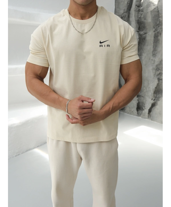 OVERSİZE BEJ AİR NİKE KOLLAR DAR KESİM T-SHİRT