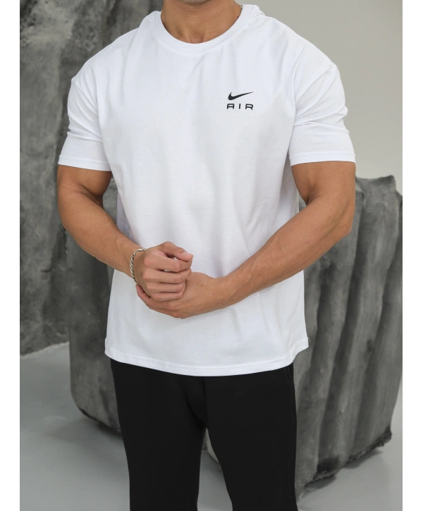 OVERSİZE BEYAZ AİR NİKE KOLLAR DAR KESİM T-SHİRT